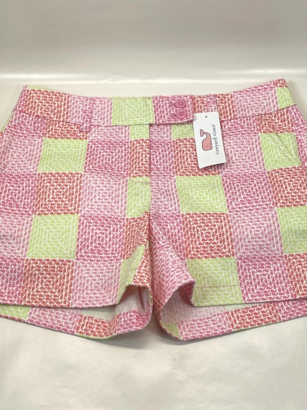 New Vineyard Vines Whale Print Patchwork Chino Shorts Pink Womens Size 2 - Picture 2 of 10